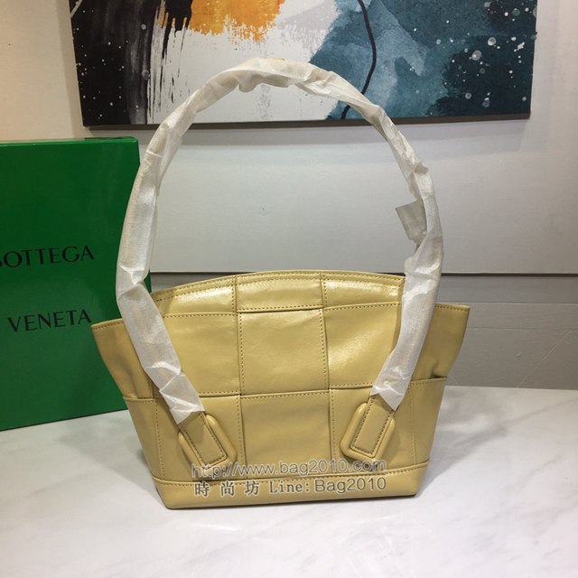 Bottega veneta高端女包 96009s小號 寶緹嘉Arco33油蠟牛皮包 BV經典款蝙蝠包手提包  gxz1242
